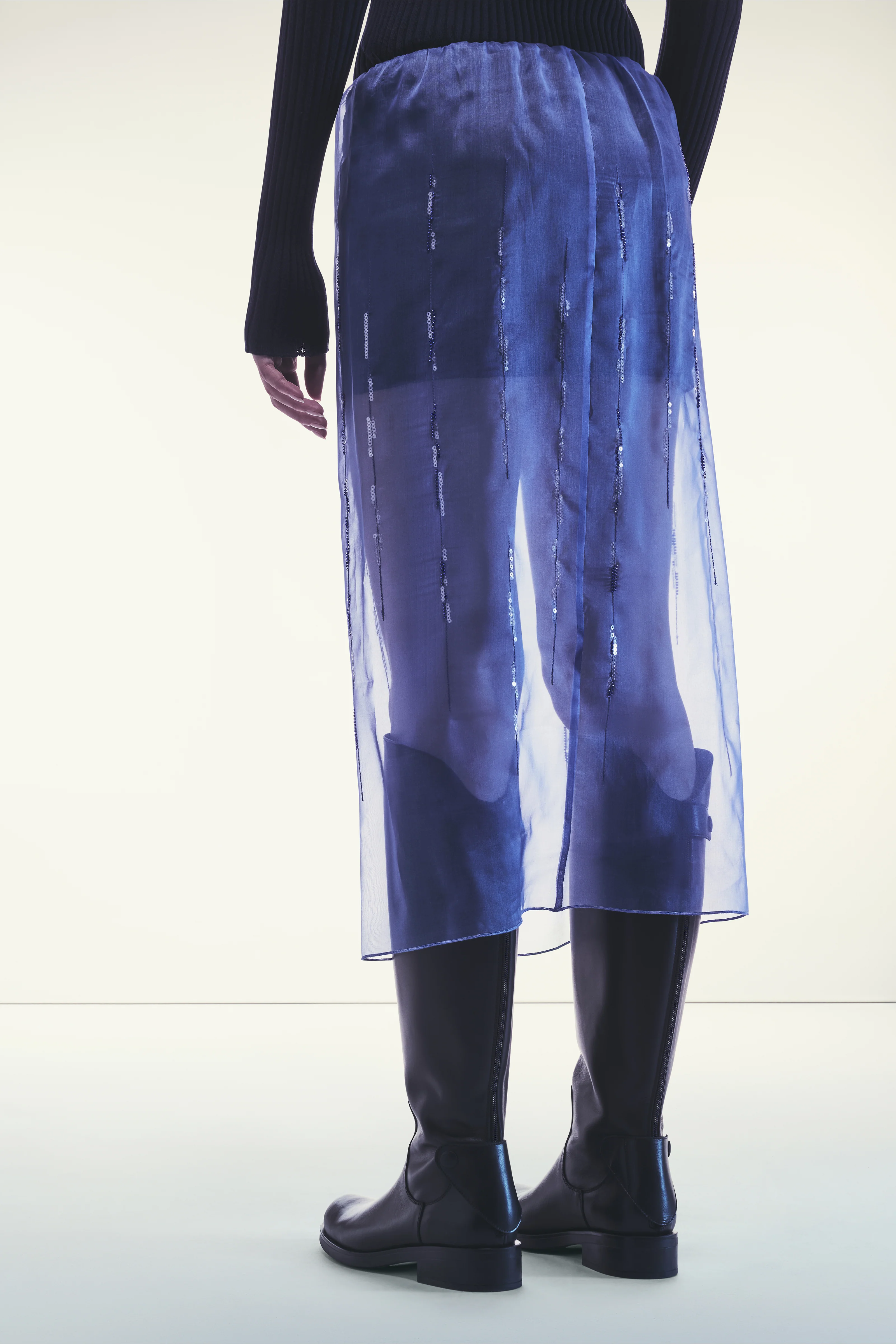 GONNA LUMIS - Image 5